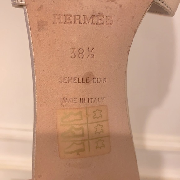 COPY - Hermes Metallic Napa Oasis Sandals Rose Dore - Picture 8 of 16